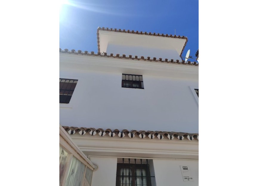 Resale - House - Townhouse - Estepona - Cancelada