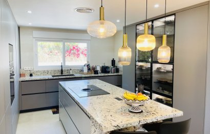 Reventa - House - Detached Villa - Marbella - Nagüeles