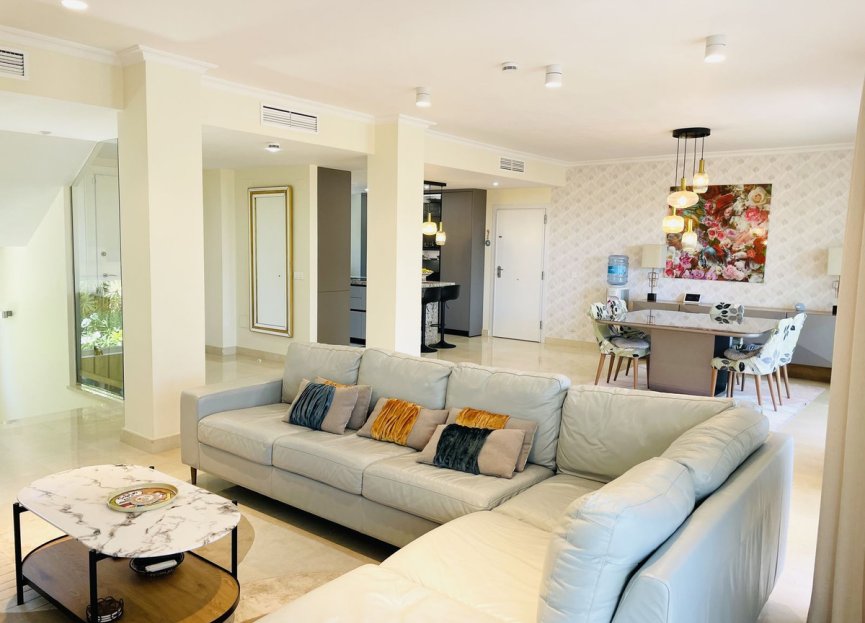 Reventa - House - Detached Villa - Marbella - Nagüeles