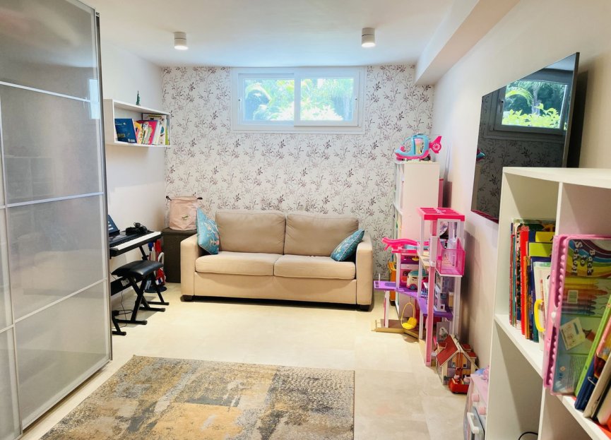 Reventa - House - Detached Villa - Marbella - Nagüeles