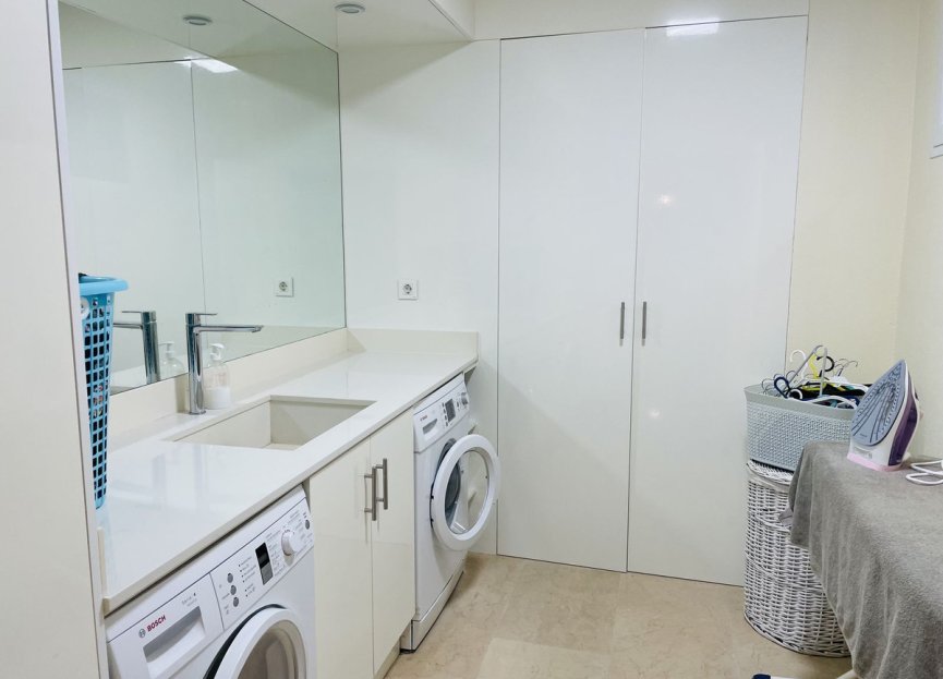 Reventa - House - Detached Villa - Marbella - Nagüeles