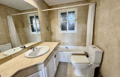 Reventa - House - Townhouse - Estepona - Estepona Centro