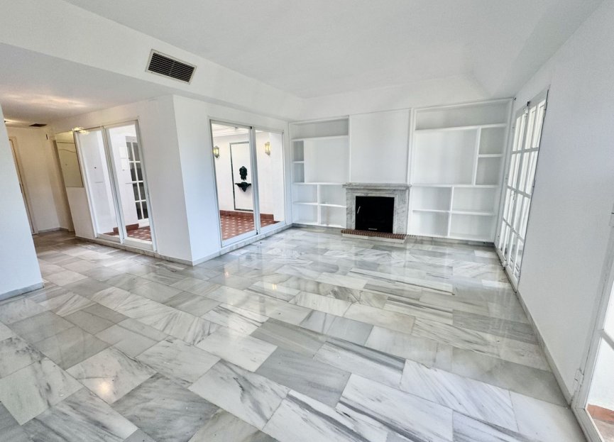 Reventa - House - Townhouse - Estepona - Estepona Centro