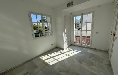 Reventa - House - Townhouse - Estepona - Estepona Centro