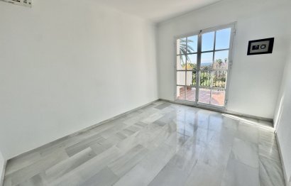 Reventa - House - Townhouse - Estepona - Estepona Centro