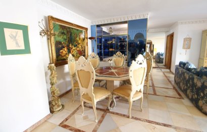 Resale - Apartment - Middle Floor Apartment - Marbella - Marbella Centro