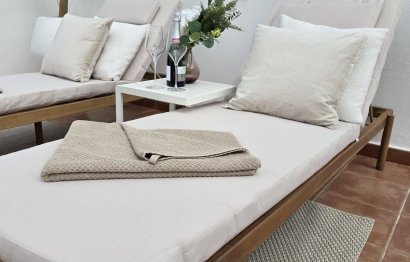 Resale - Apartment - Middle Floor Apartment - Estepona - Valle Romano