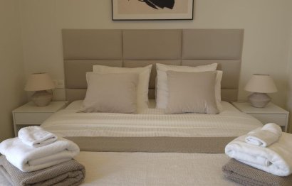 Resale - Apartment - Middle Floor Apartment - Estepona - Valle Romano