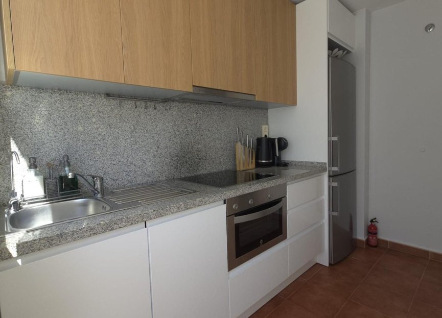 Resale - Apartment - Middle Floor Apartment - Estepona - Valle Romano