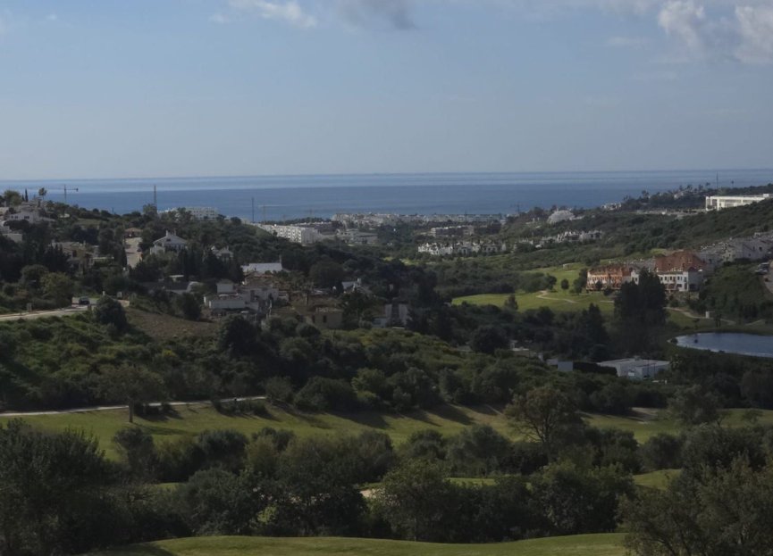 Resale - Apartment - Middle Floor Apartment - Estepona - Valle Romano