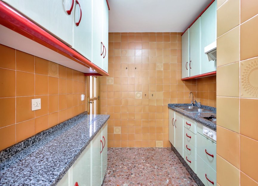 Resale - Apartment - Middle Floor Apartment - Fuengirola - Los Boliches