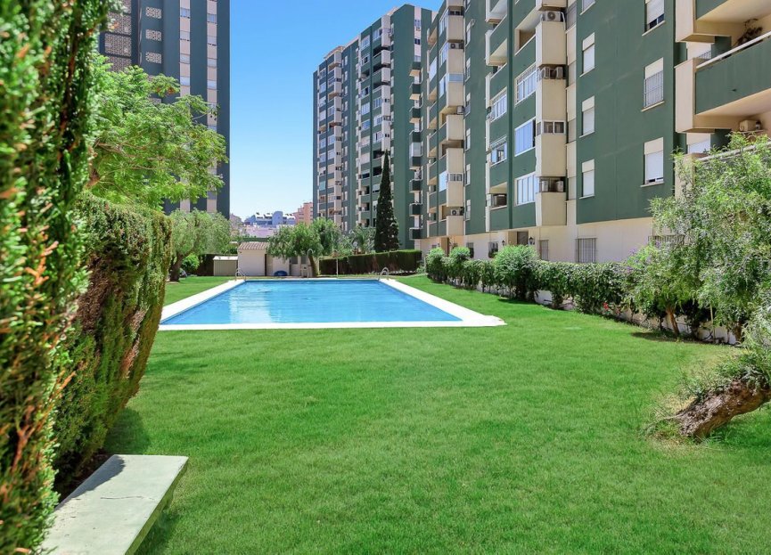 Resale - Apartment - Middle Floor Apartment - Fuengirola - Los Boliches