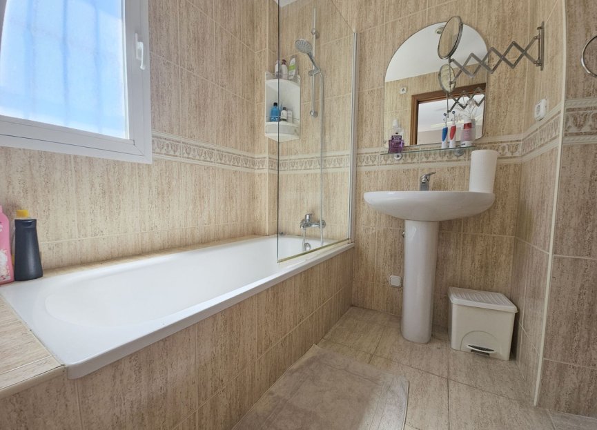 Resale - House - Semi-Detached House - Estepona - Atalaya