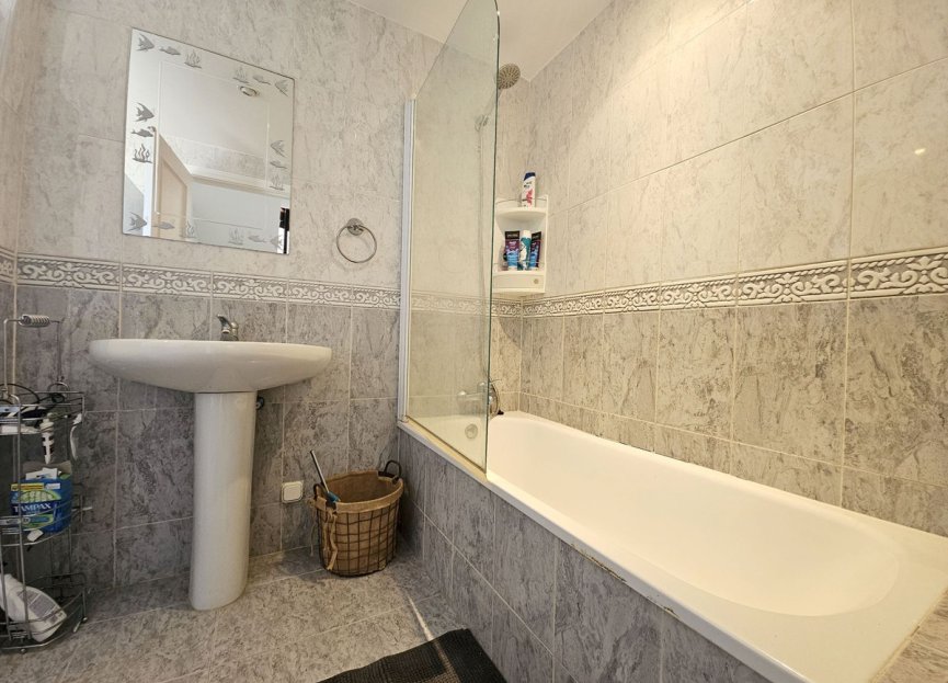 Resale - House - Semi-Detached House - Estepona - Atalaya