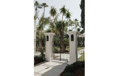 Resale - House - Detached Villa - Marbella - Nueva Andalucia