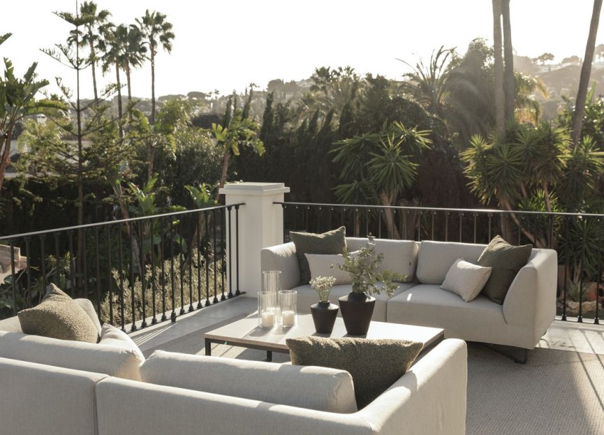 Resale - House - Detached Villa - Marbella - Nueva Andalucia