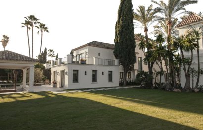 Resale - House - Detached Villa - Marbella - Nueva Andalucia