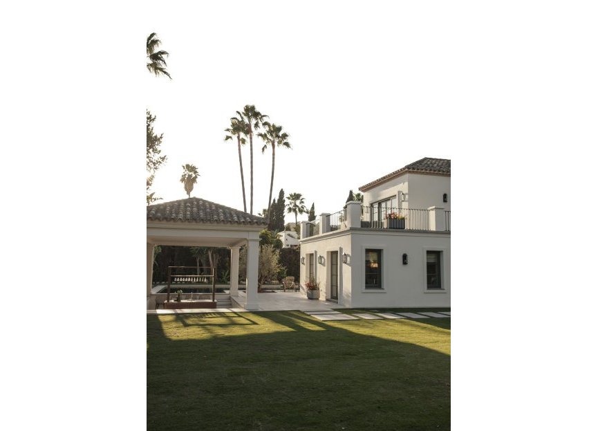 Resale - House - Detached Villa - Marbella - Nueva Andalucia