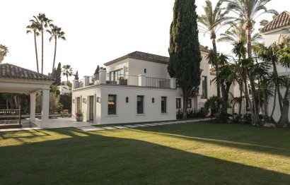 Resale - House - Detached Villa - Marbella - Nueva Andalucia