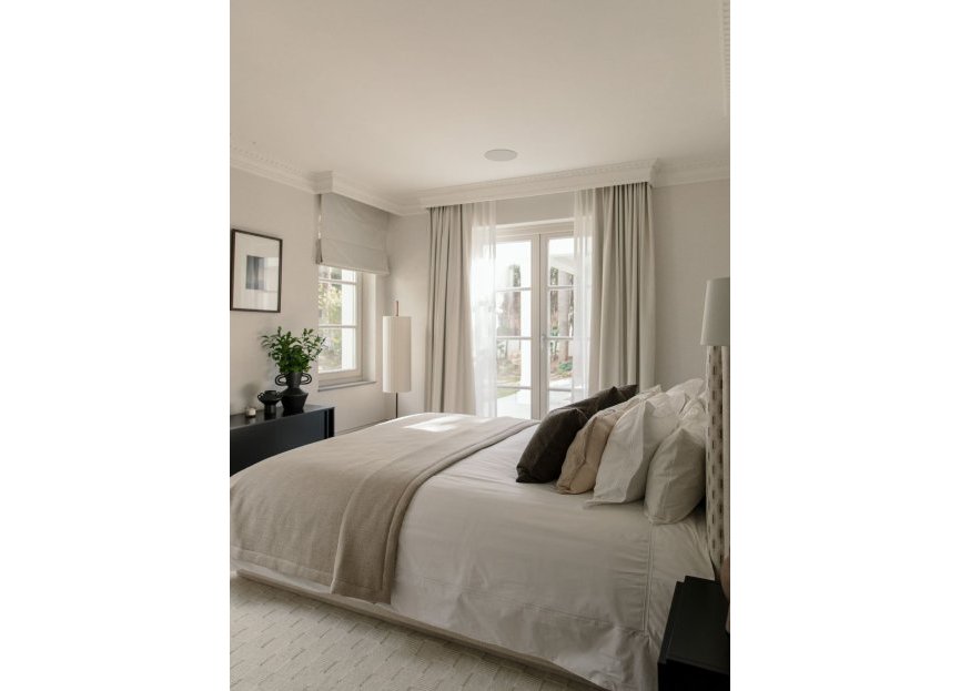 Resale - House - Detached Villa - Marbella - Nueva Andalucia