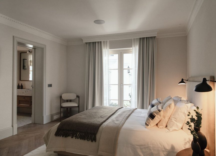 Resale - House - Detached Villa - Marbella - Nueva Andalucia