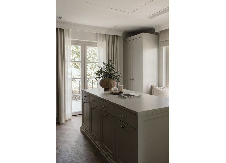 Resale - House - Detached Villa - Marbella - Nueva Andalucia