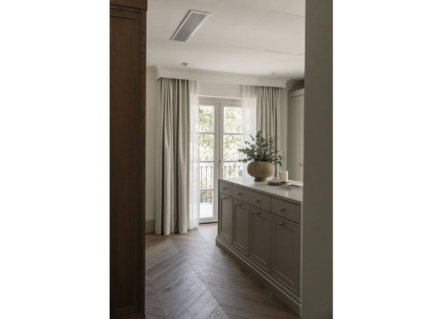 Resale - House - Detached Villa - Marbella - Nueva Andalucia