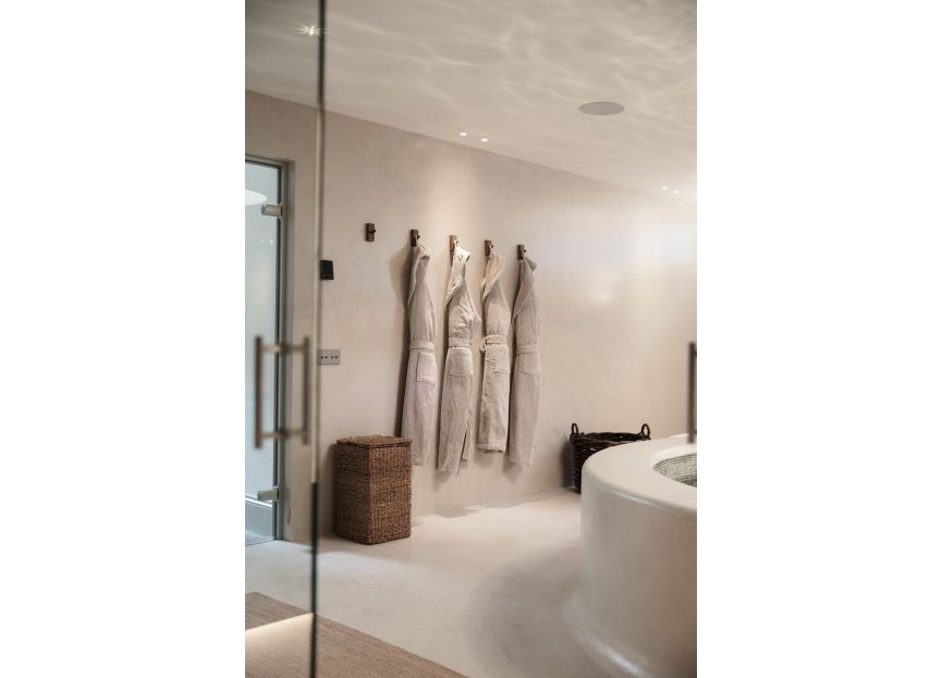 Resale - House - Detached Villa - Marbella - Nueva Andalucia