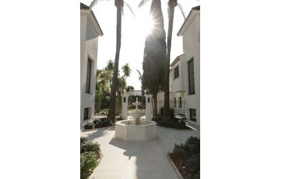 Resale - House - Detached Villa - Marbella - Nueva Andalucia