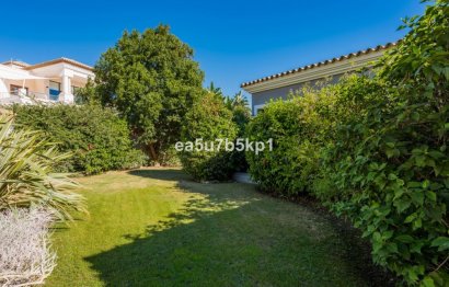 Resale - House - Detached Villa - Manilva - Manilva Centro