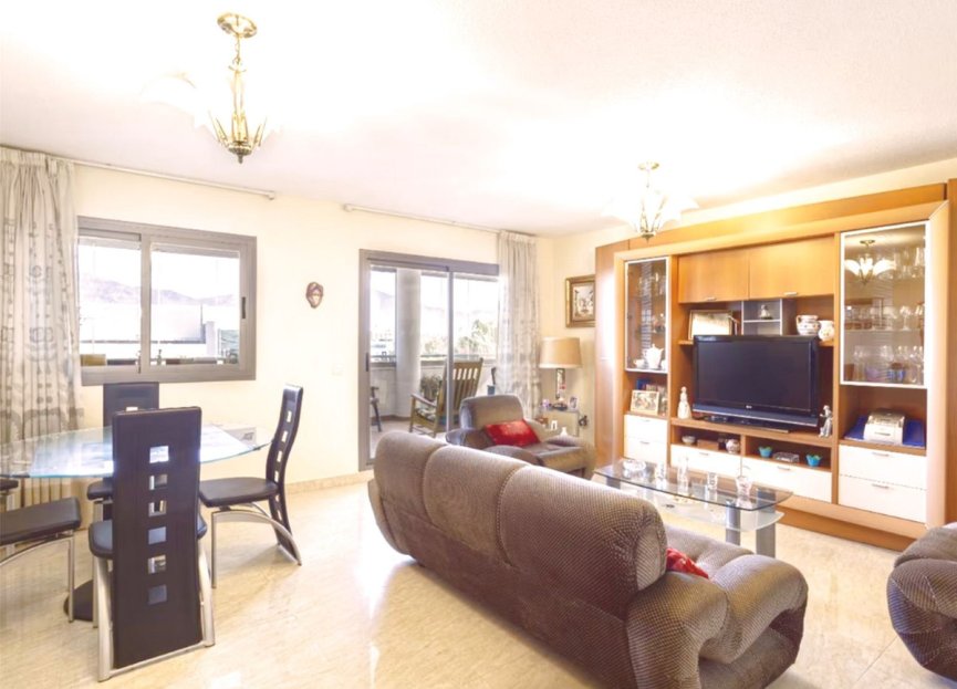 Resale - Apartment - Middle Floor Apartment - Fuengirola - Fuengirola Centro