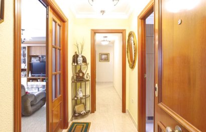 Resale - Apartment - Middle Floor Apartment - Fuengirola - Fuengirola Centro