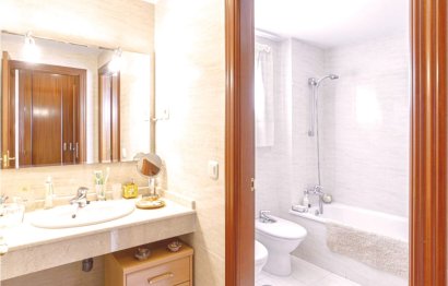 Resale - Apartment - Middle Floor Apartment - Fuengirola - Fuengirola Centro