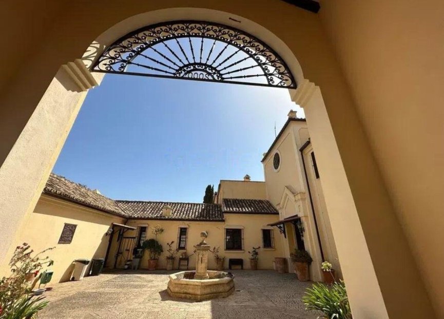 Reventa - House - Detached Villa - Marbella - La Mairena