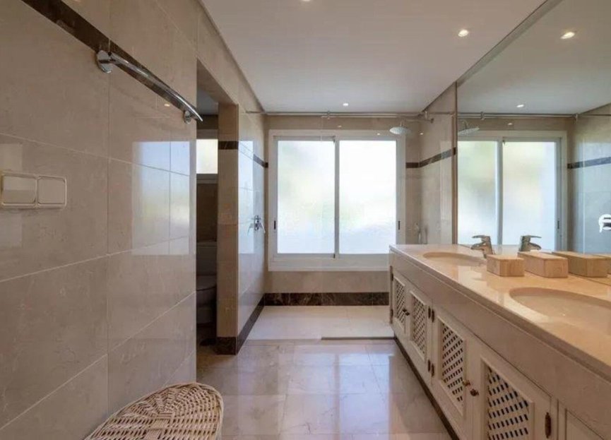 Resale - Apartment - Penthouse - Marbella - Puerto Banús