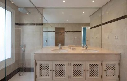 Resale - Apartment - Penthouse - Marbella - Puerto Banús