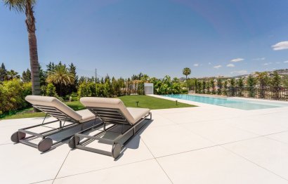 Resale - House - Detached Villa - Marbella - Nueva Andalucia
