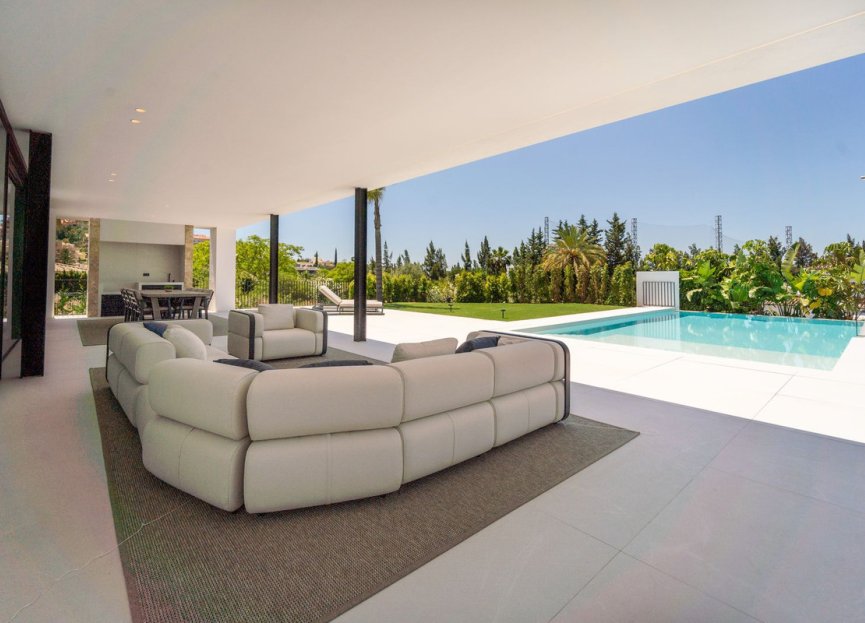 Resale - House - Detached Villa - Marbella - Nueva Andalucia