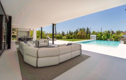 Resale - House - Detached Villa - Marbella - Nueva Andalucia