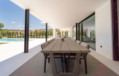 Resale - House - Detached Villa - Marbella - Nueva Andalucia