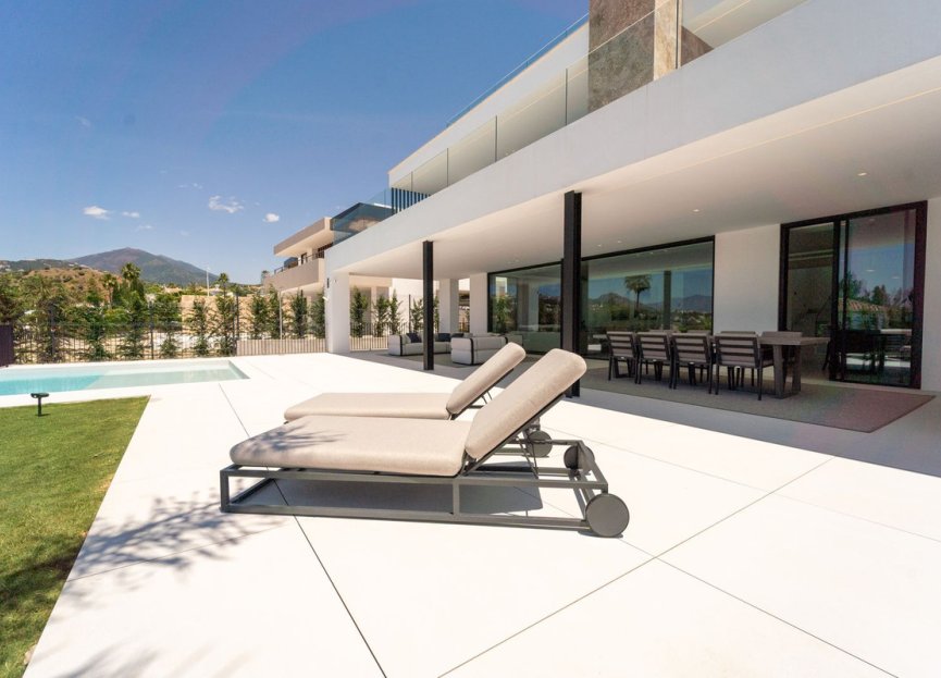 Resale - House - Detached Villa - Marbella - Nueva Andalucia