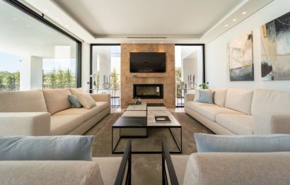 Resale - House - Detached Villa - Marbella - Nueva Andalucia