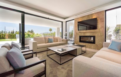 Resale - House - Detached Villa - Marbella - Nueva Andalucia