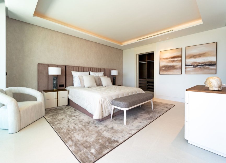 Resale - House - Detached Villa - Marbella - Nueva Andalucia