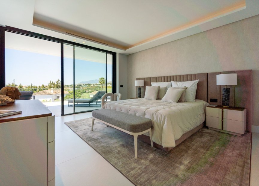 Resale - House - Detached Villa - Marbella - Nueva Andalucia