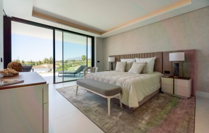 Resale - House - Detached Villa - Marbella - Nueva Andalucia