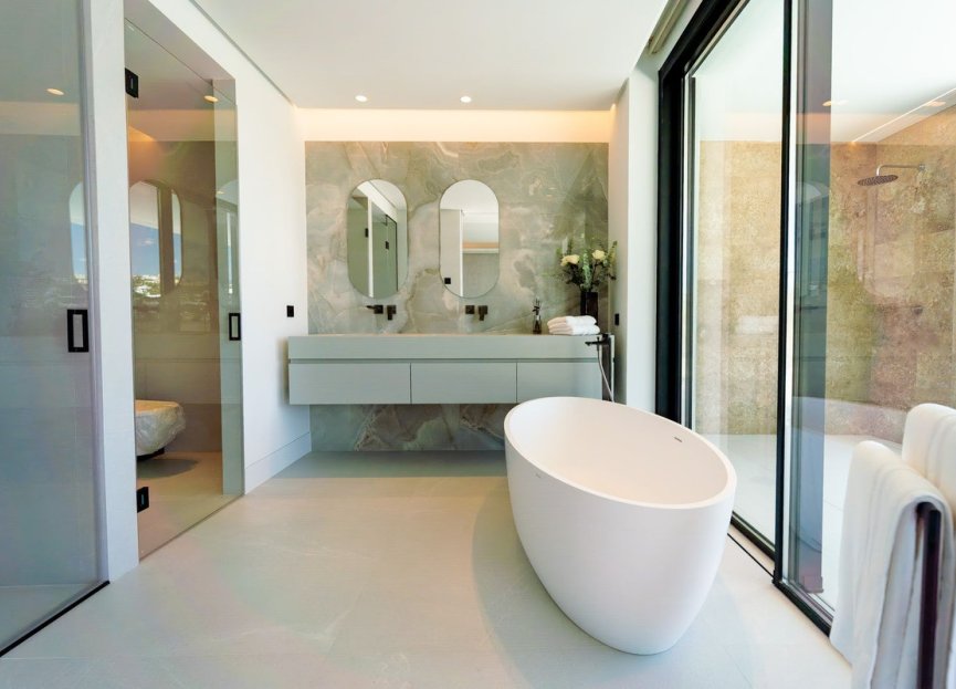 Resale - House - Detached Villa - Marbella - Nueva Andalucia