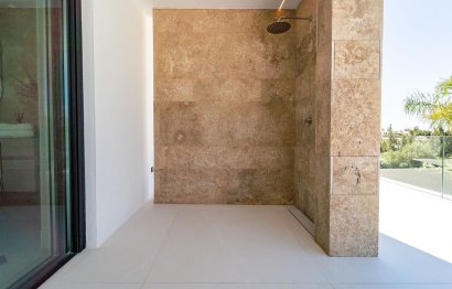 Resale - House - Detached Villa - Marbella - Nueva Andalucia