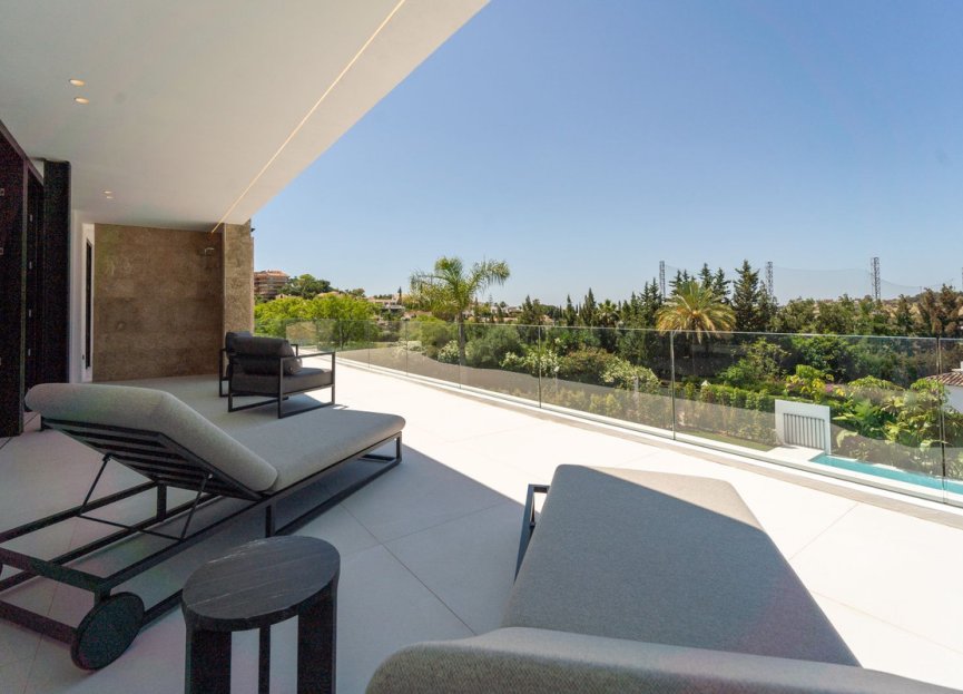 Resale - House - Detached Villa - Marbella - Nueva Andalucia