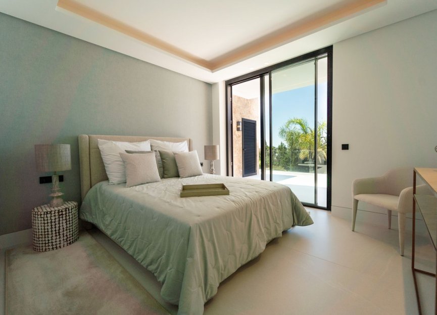 Resale - House - Detached Villa - Marbella - Nueva Andalucia